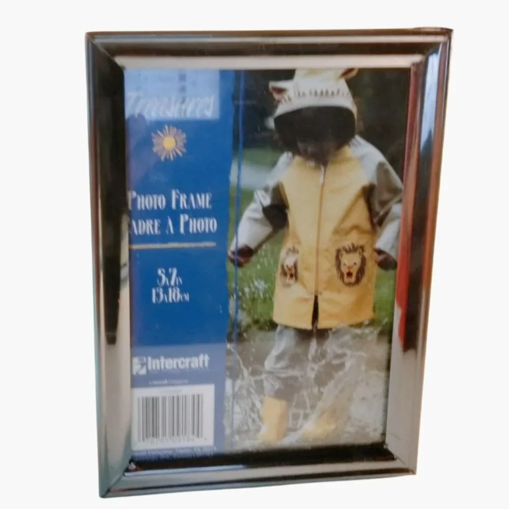 Silver Toned Photo Frame 5x7 Intercraft Tabletop Wall Mount